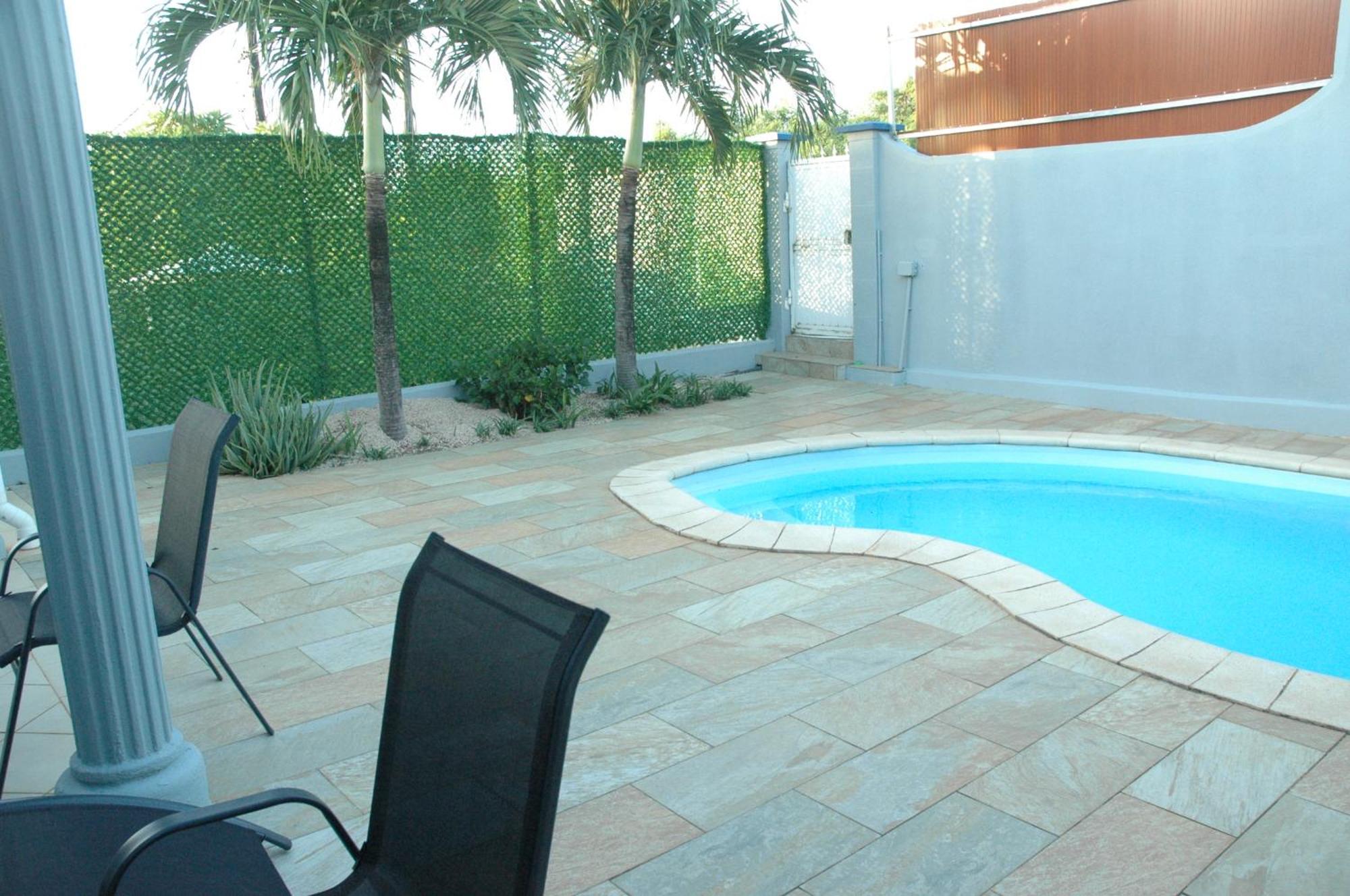 Captains Quarters Poolside
