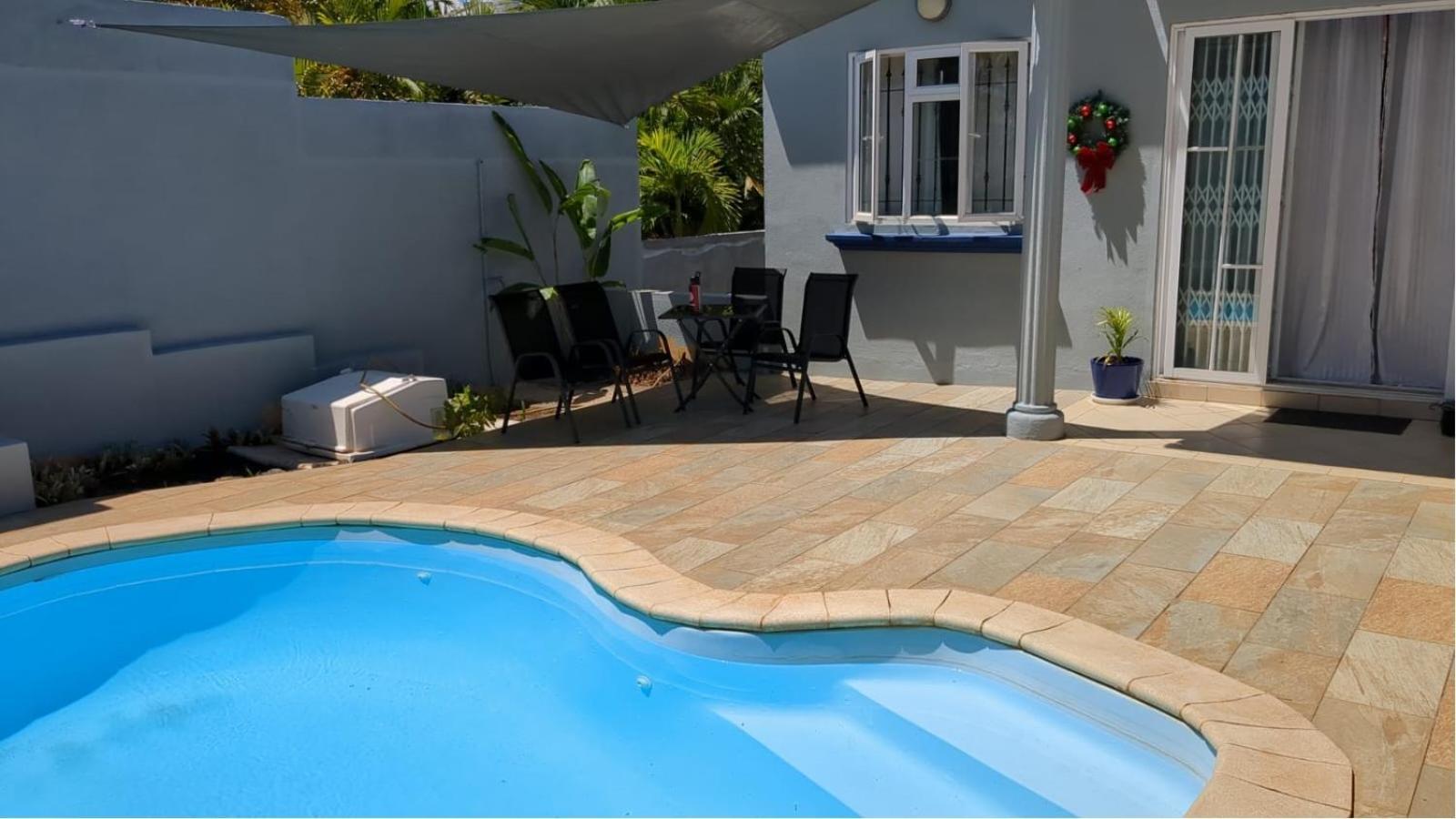 Captains Quarters Poolside Apartment