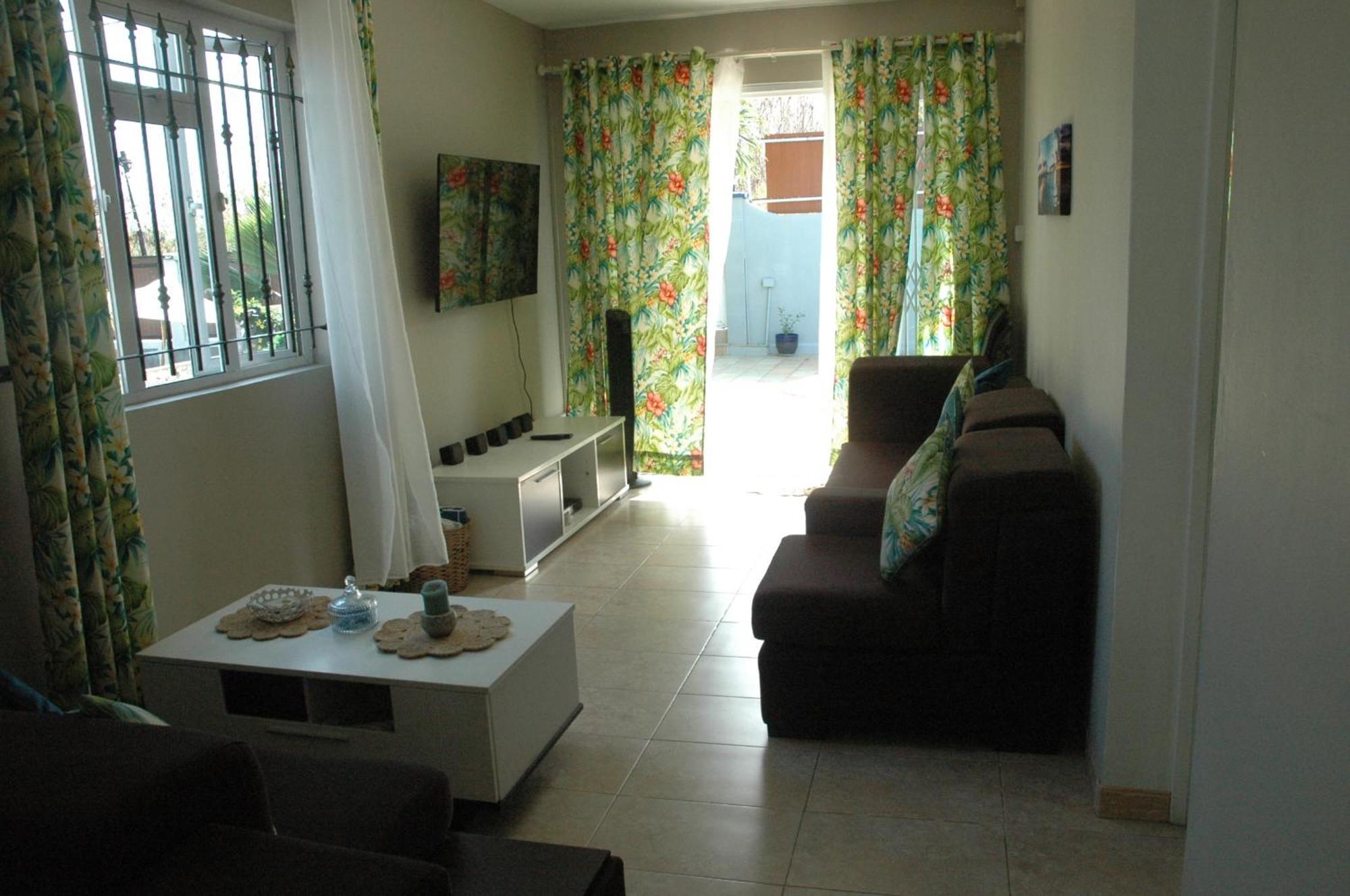 Apartment Captains Quarters Poolside Flic en Flac