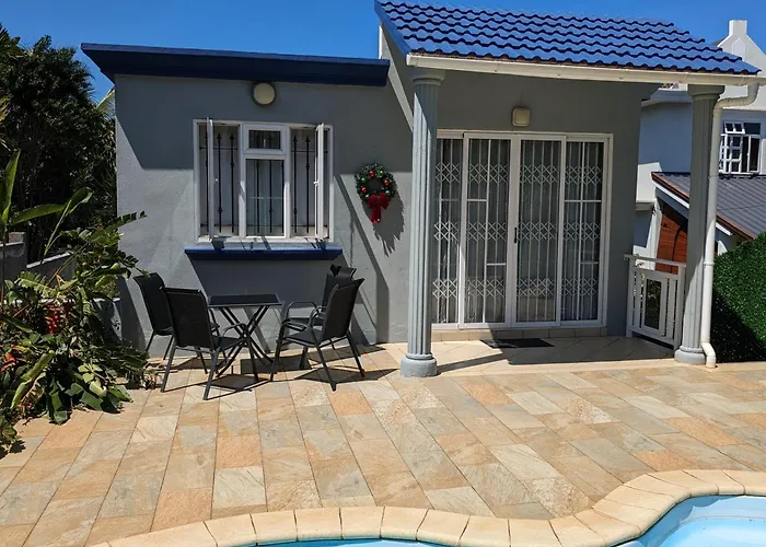 Captains Quarters Poolside Villa